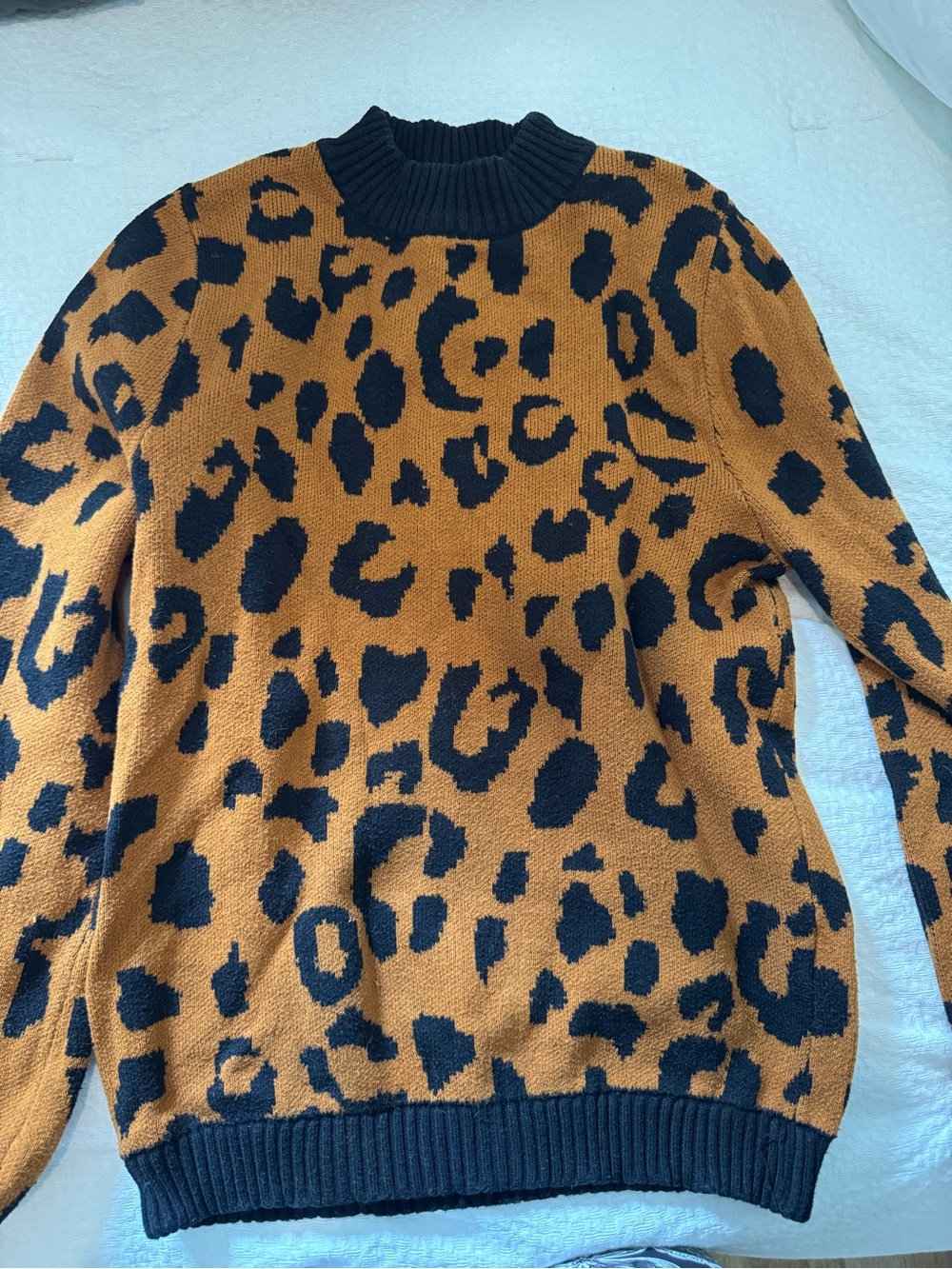 Who What Wear Black and Tan Leopard Print Crewneck Sweater